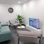 Abril 56 Villa&suites בית נופש אורניה